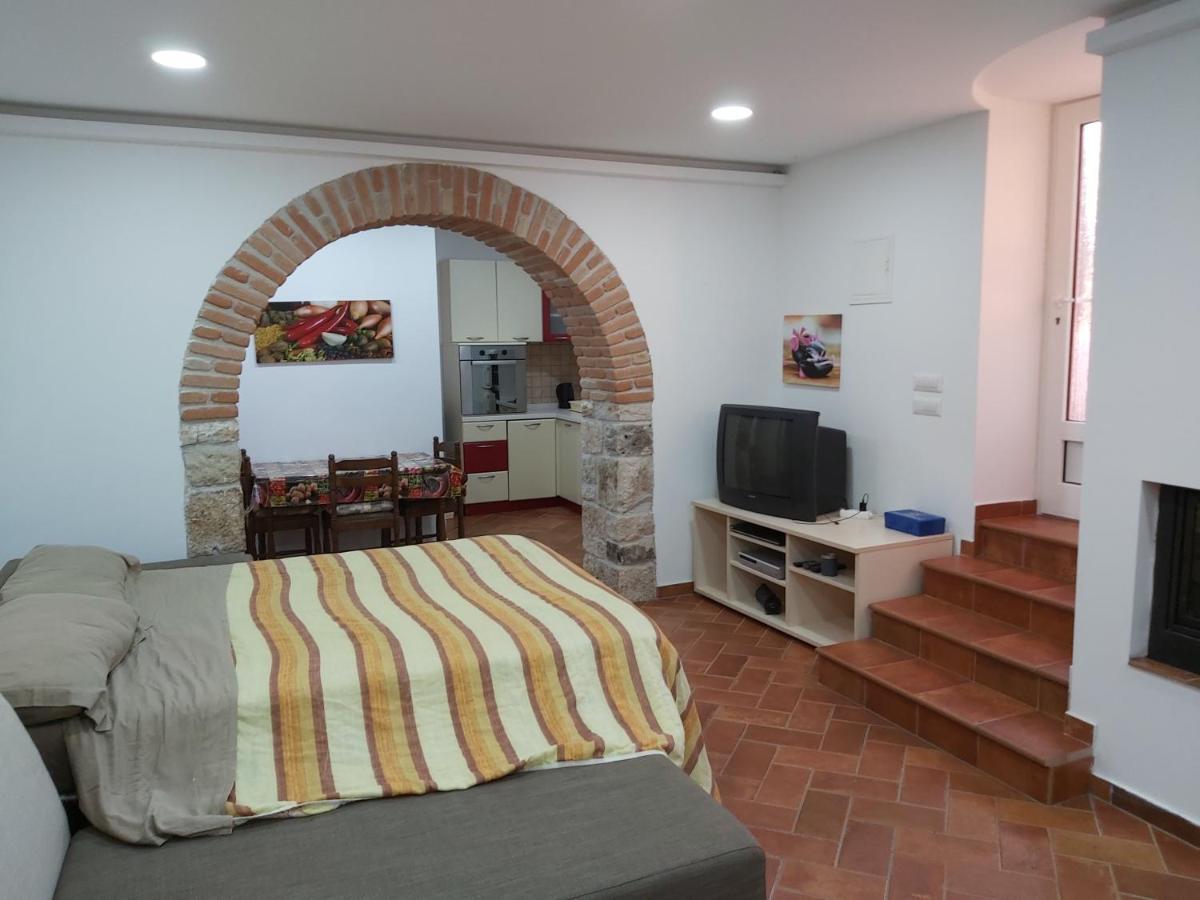 פורץ Studio Apartman Marko מראה חיצוני תמונה
